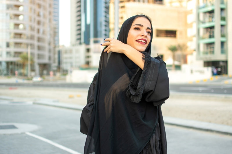Wearing Abaya: 7 Tips to Make a Strong Fashion Statement