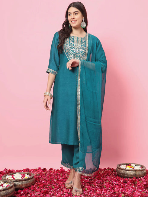 Teal Blue Silk Blend Pant Suit Closure View