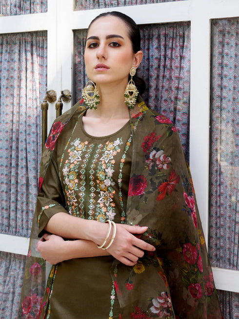 Brown Viscose Rayon Pant Suit 189458 Closure View