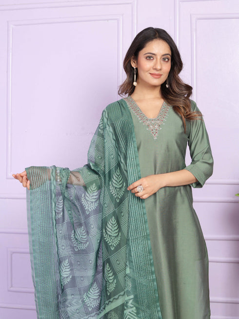 Gajari Russian Silk Pant Suit 189881 Salwar Kameez