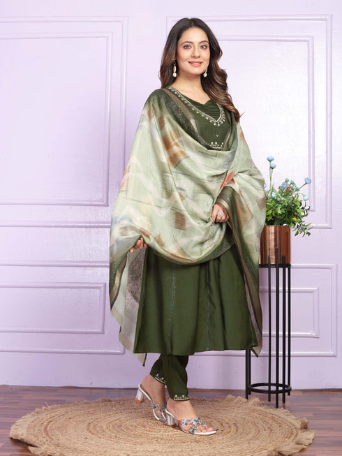 Mehendi Green Viscose Slub Pant Suit 189952 Closure View