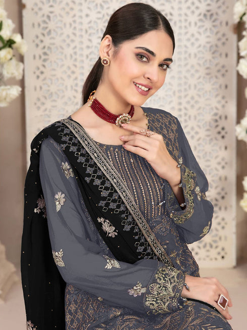 Grey Heavy Fox Georgette Pant Suit 191938 Closure View