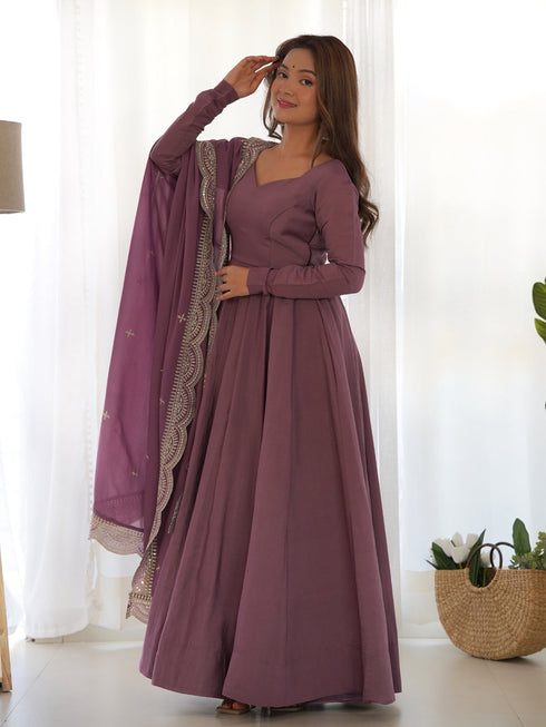 Mauve Heavy Pure Roman Silk Chanderi Anarkali Dress 192223 Closure View