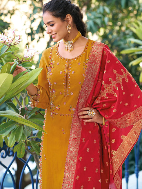 Yellow Pure Viscose Pant Suit 192308 Closure View