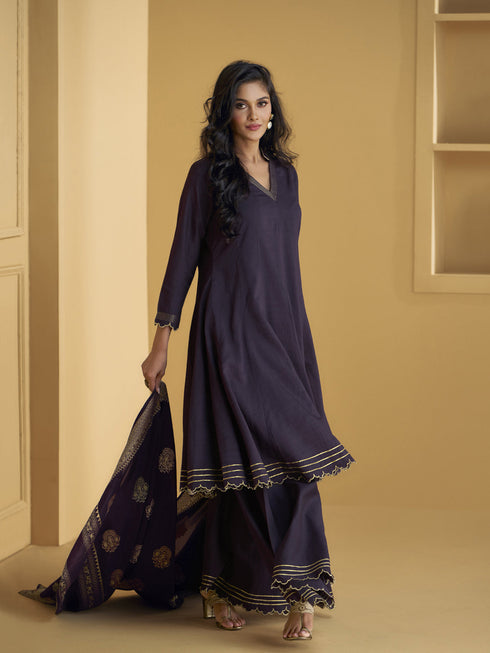 Purple Pure Silk Sharara Suit 192409 Closure View