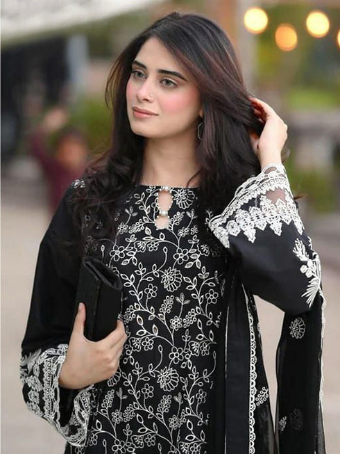 Black Heavy Fox Georgette Pant Suit 192990 Closure View