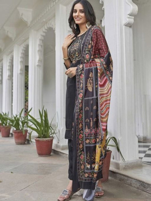 Black Cotton Blend Pant Suit 194276 Closure View