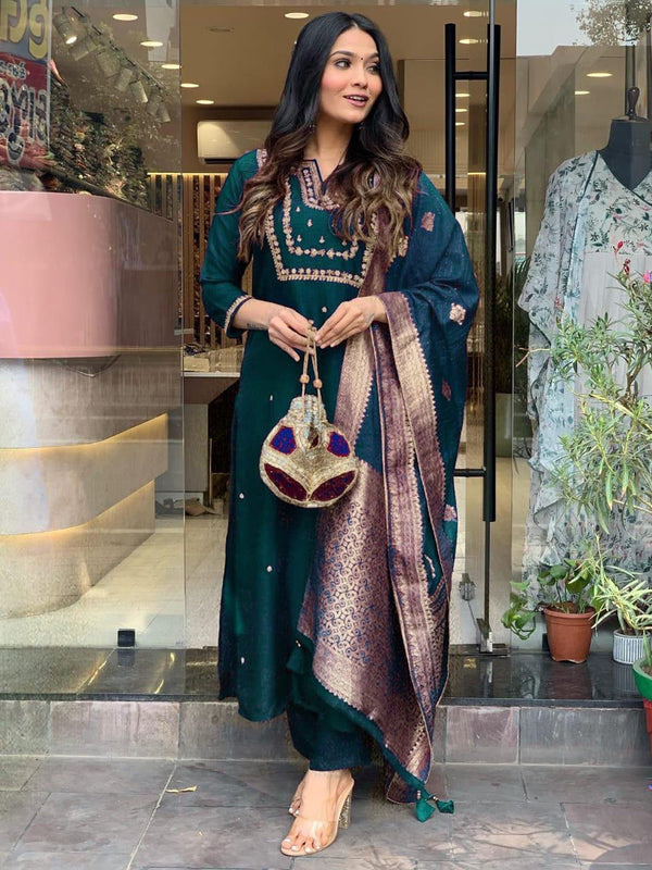 Teal Heavy Viscose Roman Silk. Pant Suit 194375