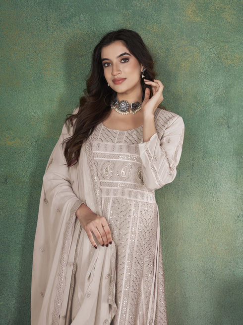 Beige Georgette Pant Suit 195979 Closure View