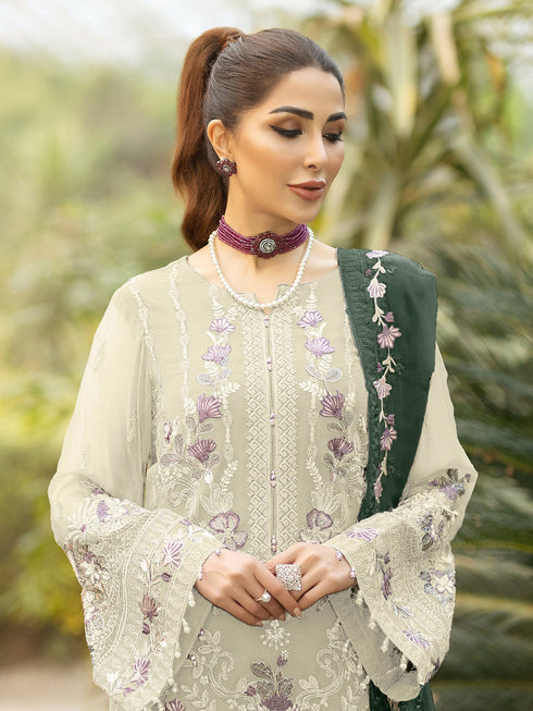 Off White Georgette Pant Suit 199348 Closure View