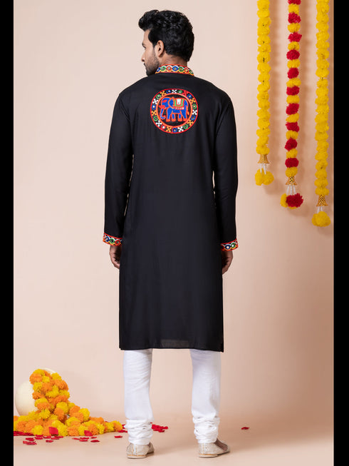 Black Kurta Heavy Rayon Churidar Closure View