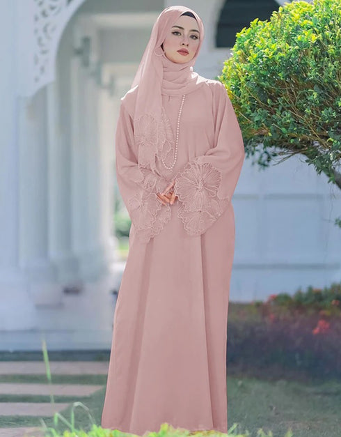 Embroidered Elegance: Flowing Beauty with a Touch of Artisanship Abaya
