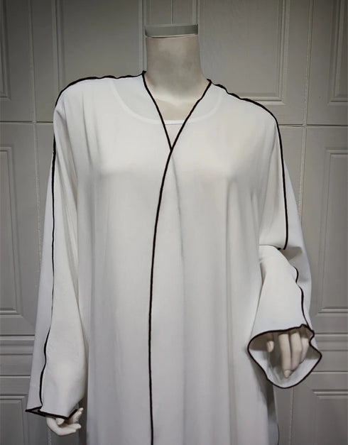 Effortless Versatility: Sash-Accented Abaya for All-Season Comfort