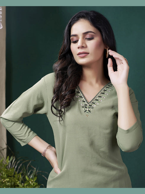 Green Maaza Cotton Pant Suit Acy1797 Closure View
