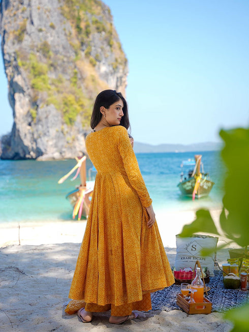 Mustard Maslin Anarkali Dress Acy8260 Closure View