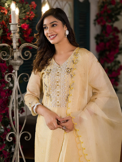 Yellow Silk Blend Pant Suit Acy8474 Back View