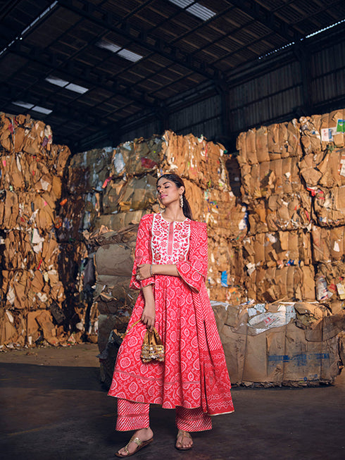 Red Cotton Anarkali Suit Acz3161 Closure View