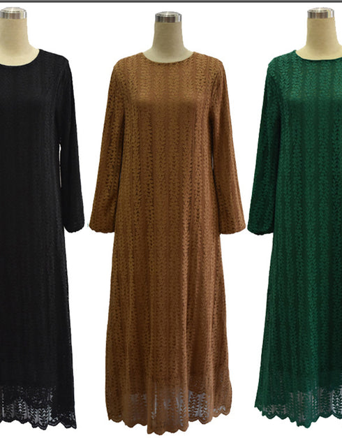 Elegant Dubai Abaya in Black with Long Sleeves and Lace Neckline