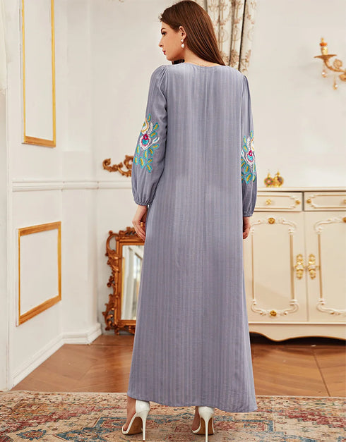 Elegant Gray Abaya Dress: Tassel Embroidered Round Neck with Slim-Fit Lace-Up Long Skirt