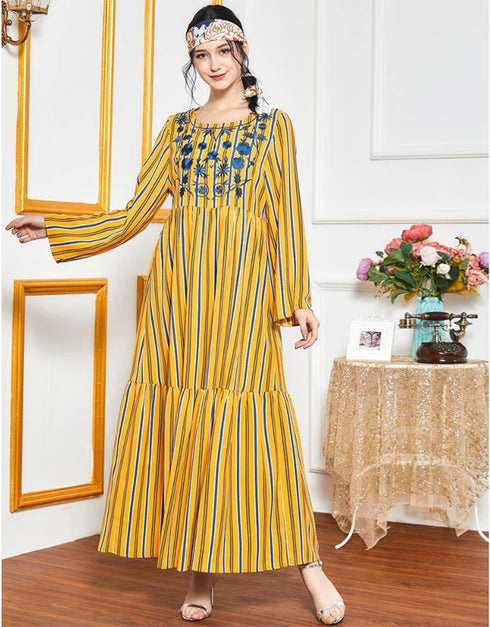 Elegant Abaya: Stripes and Embroidery in Dubai Style