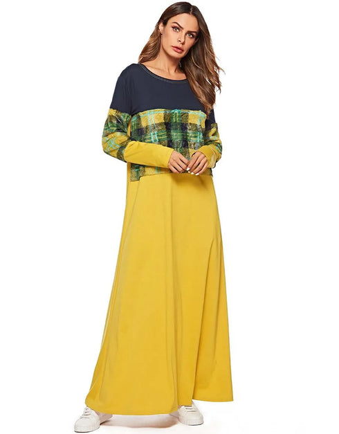 Cozy Contrast: Embrace Winter Elegance in This Dubai-Inspired Long Sleeve Abaya