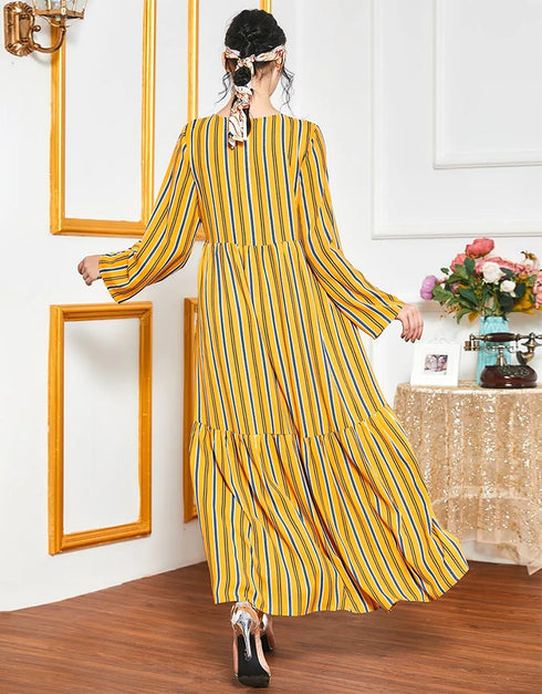 Elegant Abaya: Stripes and Embroidery in Dubai Style