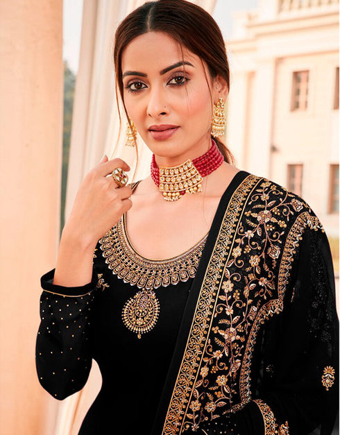 Black Chudidar style Suit Georgette Salwar Kameez in Embroidery, Stone & Lace Work Closure View
