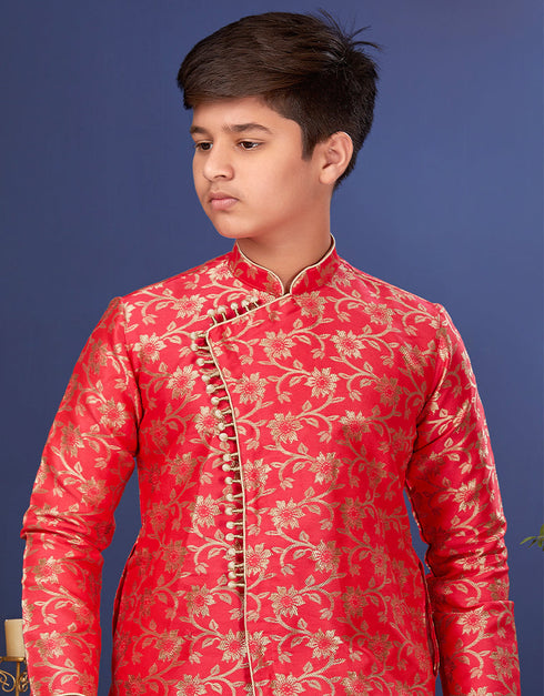 Gajari Kurta Pajama Heavy Silk Closure View