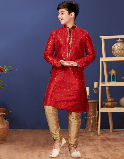 Red Kurta Pajama Mulberry Butti silk Closure View