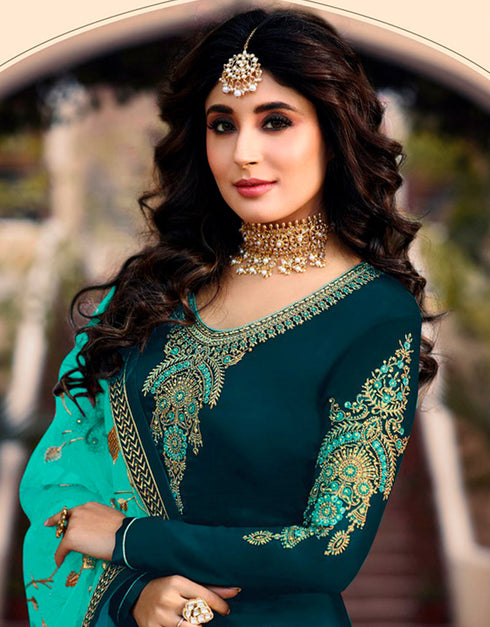 Rama Chudidar style Straight Satin Georgette Salwar Kameez in Embroidery, Stone & Lace Work Closure View