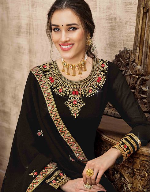 Black Swiss Georgette Pant Salwar Suit Closure View