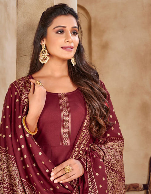 Maroon Heavy 14 Kg Rayon Anarkali Gown Closure View