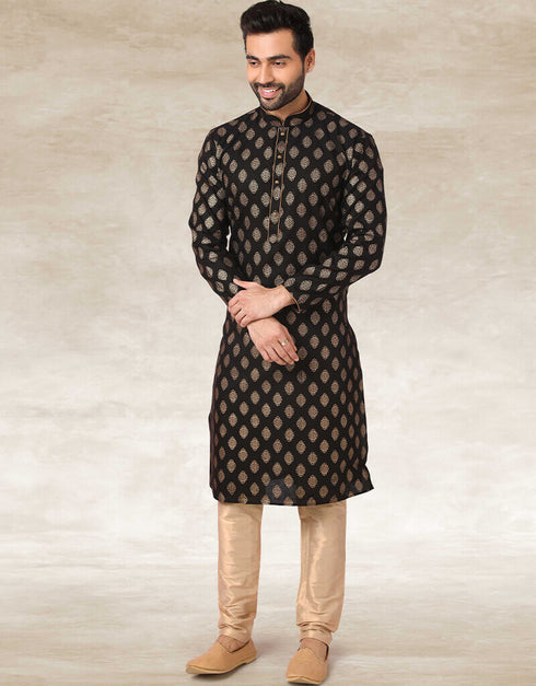 Black Kurta Hand Loomed In Rich Yarns Of Cotton Chudidaar