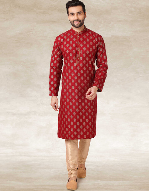 Maroon Kurta Hand Loomed In Rich Yarns Of Cotton Chudidaar