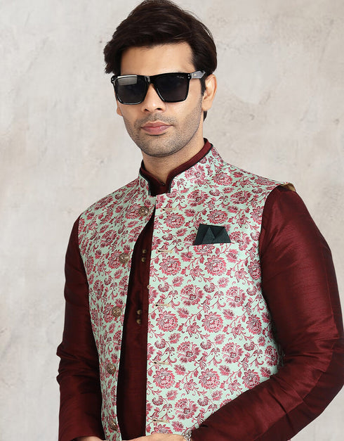 Maroon 3 Pcs Jacket Set Banarasi Silk Churidar Closure View