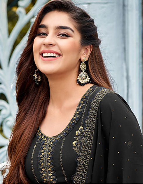 Black Faux Georgette Pant Suit Closure View