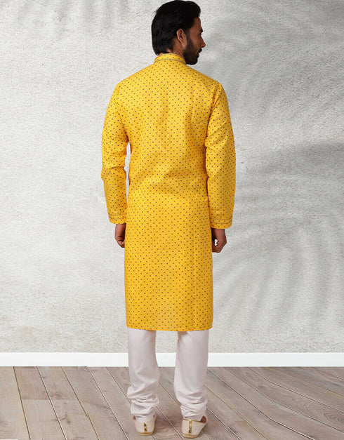 Yellow Stright Kurta Handloomed In Rich Yarns Of Cotton Churidar Closure View