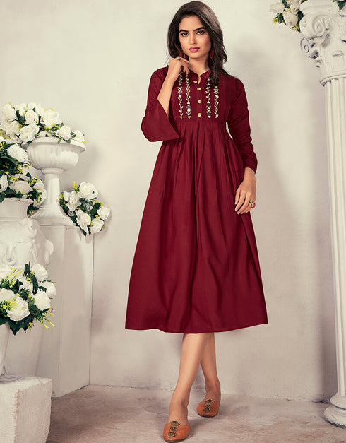 Maroon 14 Kg Heavy Rayon Round Kurti
