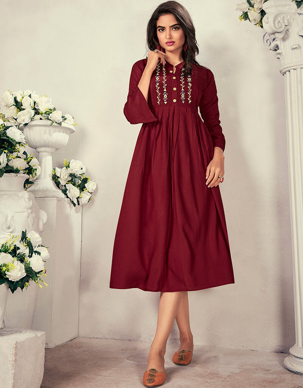 Maroon 14 Kg Heavy Rayon Round Kurti
