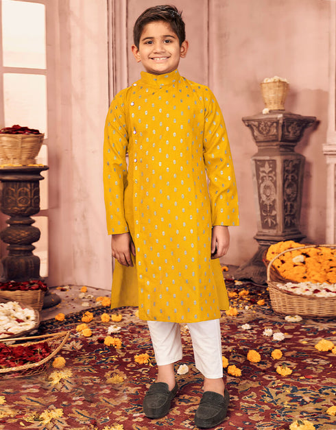 Mustrad Kurta Pajama Pure Cotton