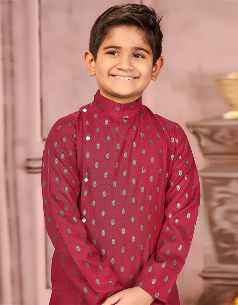 Maroon Kurta Pajama Pure Cotton Closure View