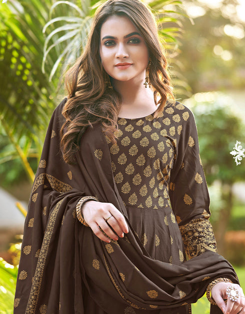Brown Heavy 14 Kg Rayon Anarkali Suit Closure View