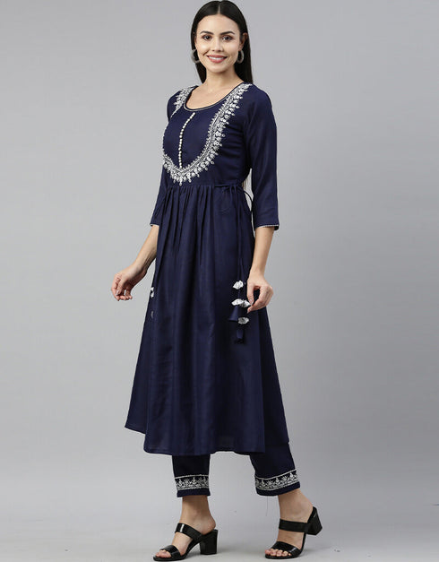 Navy Blue Ruby Cotton Pant Suit Closure View