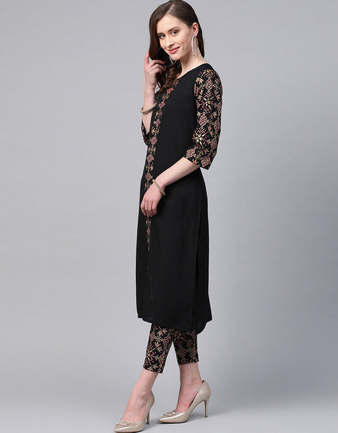 Black Crepe Pant Straight Closure View