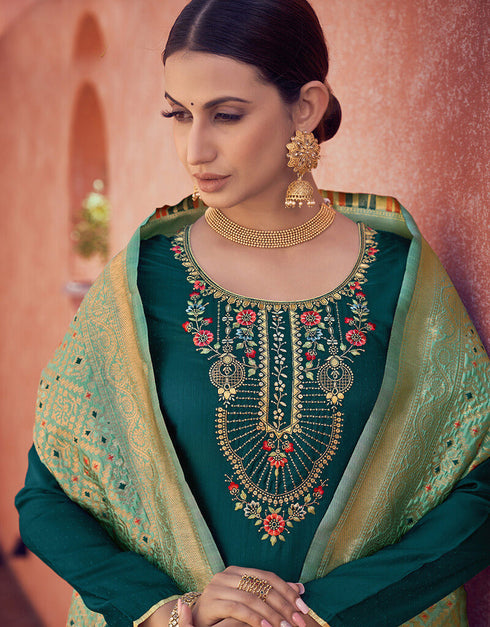 Blue Tusser Satin Butti Pant Suit Closure View