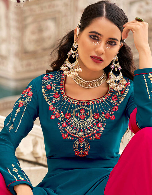 Dark Rama Green Crape Lehenga Salwar Suit Closure View