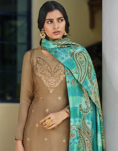 Brown Pure Viscose Russian Silk Jacquard Palazzo Suit Closure View