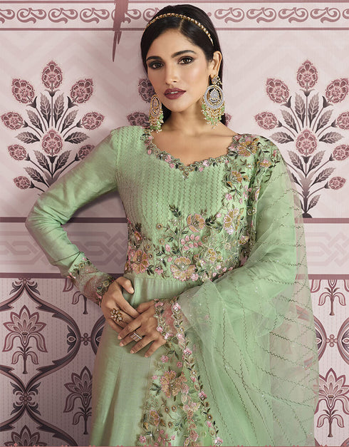 Pista Russian Silk Embroidery Work Anarkali Anarkali Closure View