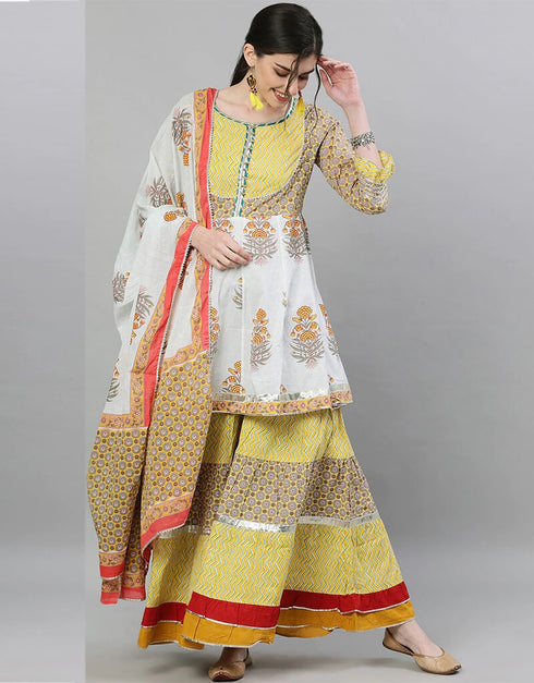 White And Yellow Pure Cotton Sharara Suit Closure View