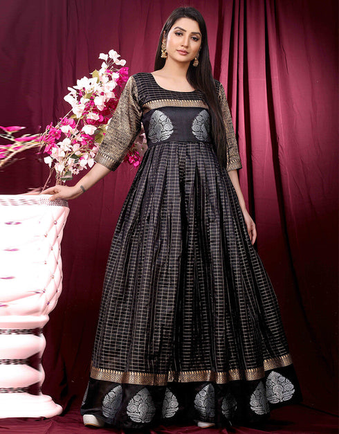 Black Designer Party Wear Pure Silk Readymade Gown Closure View